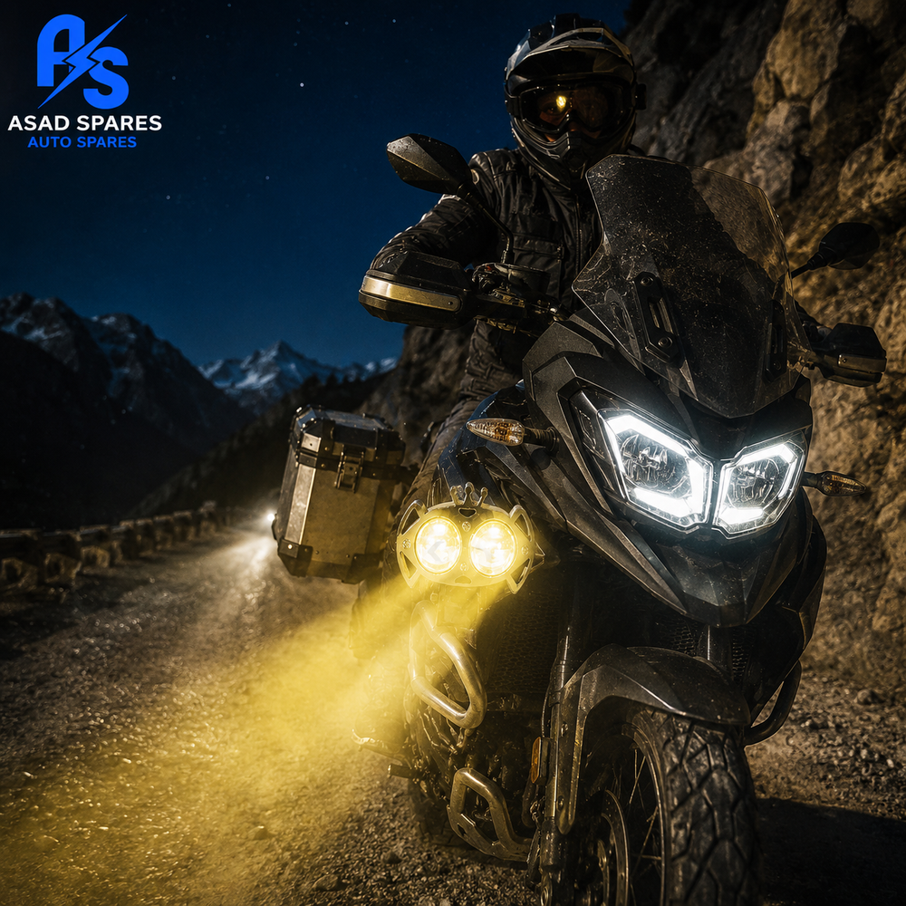 Close-up of YL2 dual lens motorcycle driving lamp with durable aluminum housing and projector optics